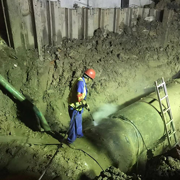 自來水管道清洗設備疏通現場